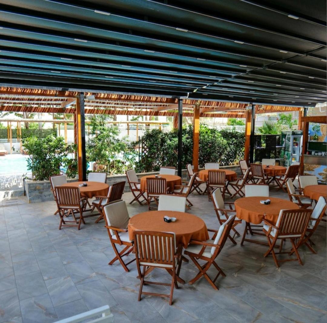 6 Milje Hotel Ksamil Esterno foto