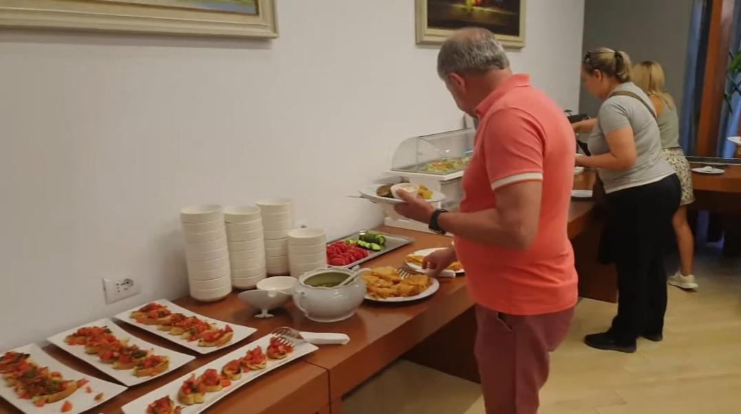 6 Milje Hotel Ksamil Esterno foto